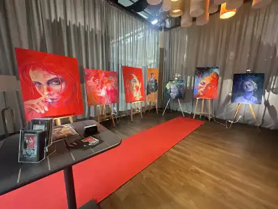 Dorina Costras s'expose au Casino JOA