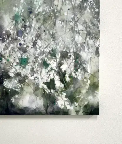 The leaves rustle quietly in the afternoon