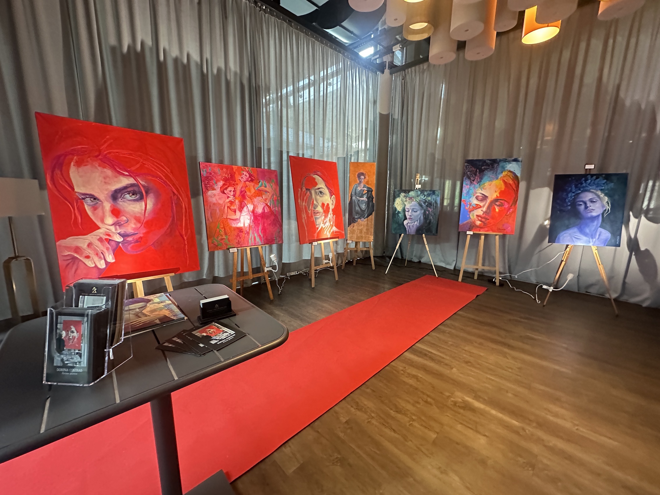 Dorina Costras s'expose au Casino JOA